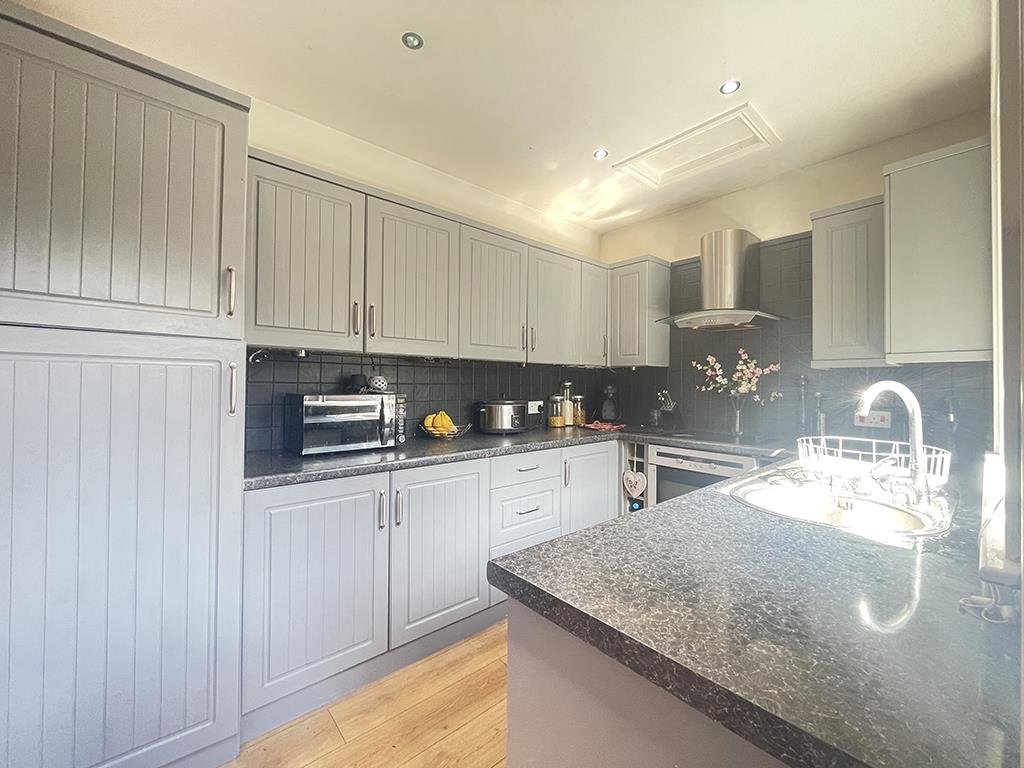 3 bedroom semi-detached house For Sale in Foulridge - Kitchen / Dining Room